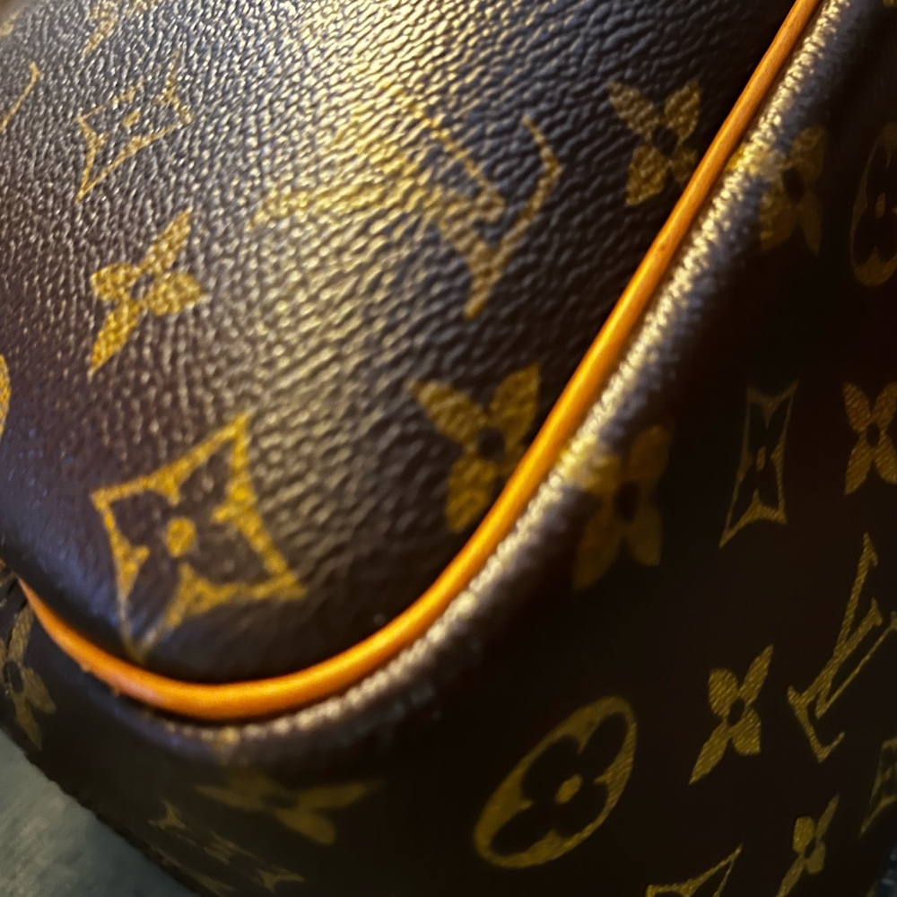 SOLD $800 LV Deauville - beautiful vintage condition. - Picture 11 of 16